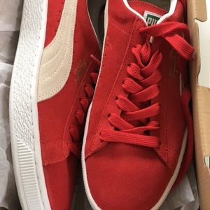 PUMA SUEDE CLASSIC SNEAKERS NEW
